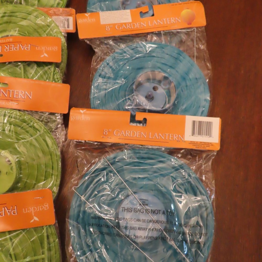 8 Party Turquoise Blue & Green Paper Ball Japanese Lanterns Battery operated 8"